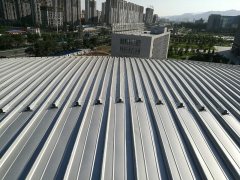 铝镁锰屋面板的安装工艺